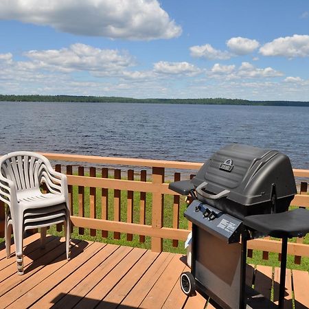 Okimot Lodge On Tomiko Lake Crystal Falls Экстерьер фото